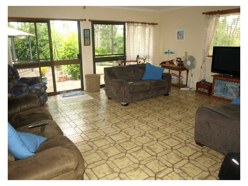 3 Roberts Road, Narangba QLD 4504