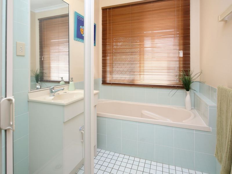 24 Garden Terrace, Kallangur QLD 4503