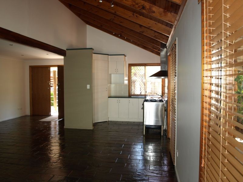 31 Constantia Drive, Petrie QLD 4502