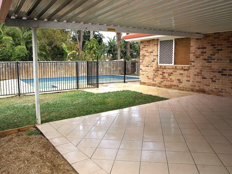 3 Tokai Court, Petrie QLD 4502