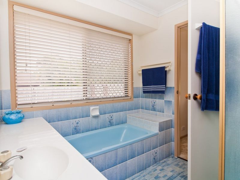 44 Macquarie Drive, Petrie QLD 4502