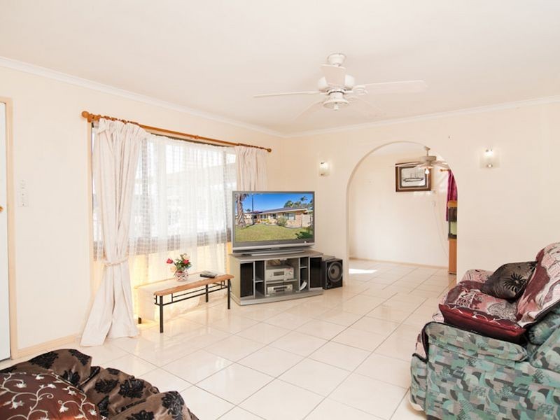 13 Boyanda Drive, Kallangur QLD 4503