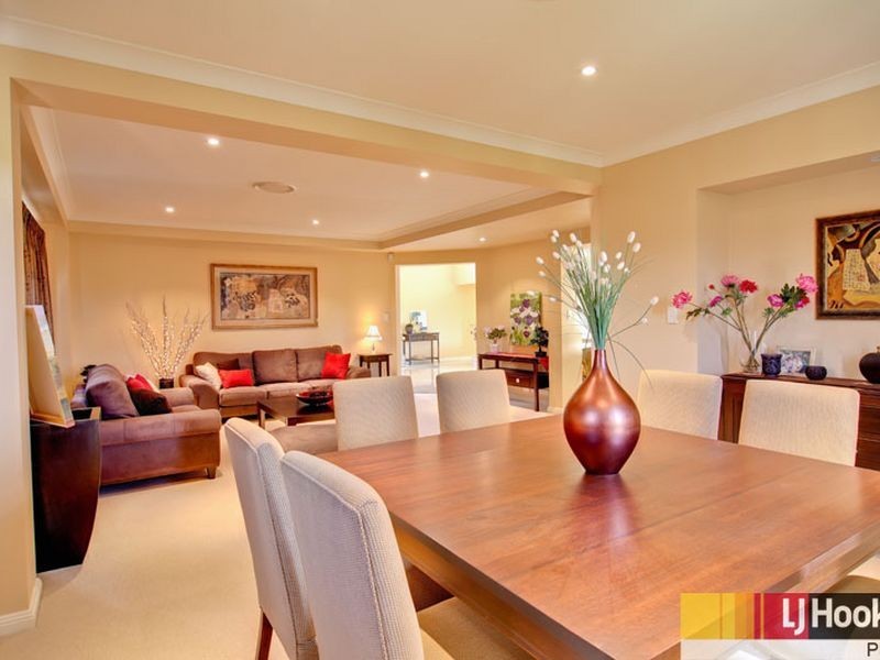 19 Inverpine Street, Petrie QLD 4502