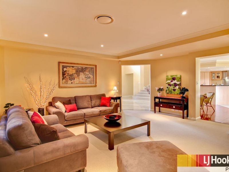 19 Inverpine Street, Petrie QLD 4502