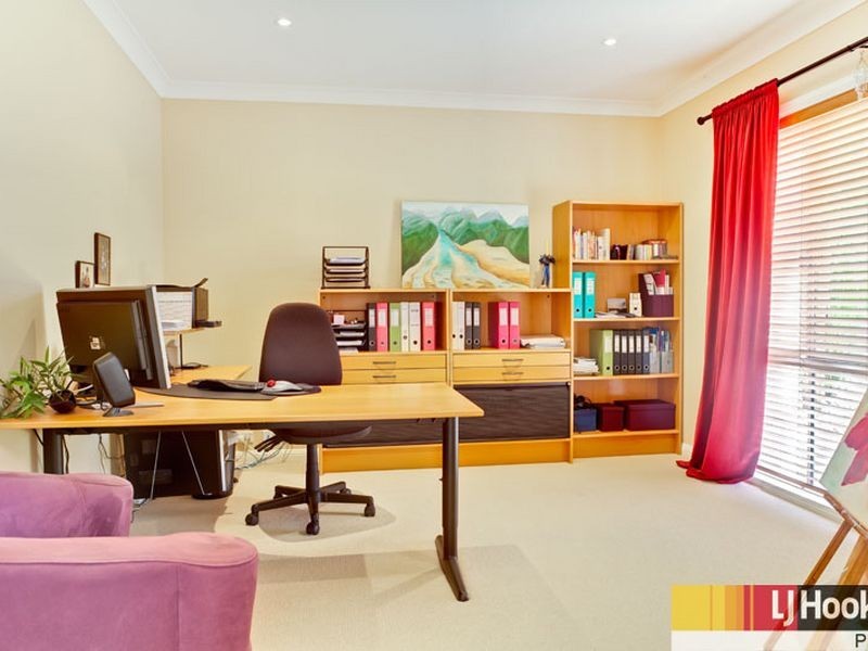 19 Inverpine Street, Petrie QLD 4502