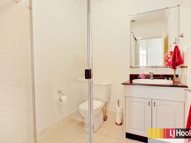 19 Inverpine Street, Petrie QLD 4502