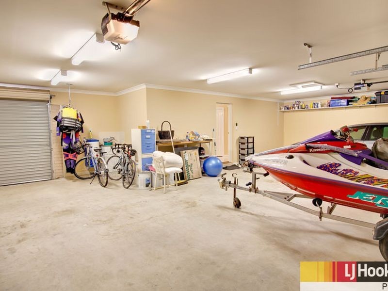 19 Inverpine Street, Petrie QLD 4502