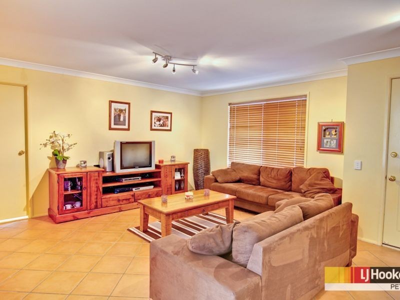 14 Valmadre Court, Petrie QLD 4502