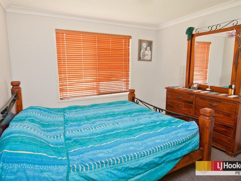 14 Valmadre Court, Petrie QLD 4502