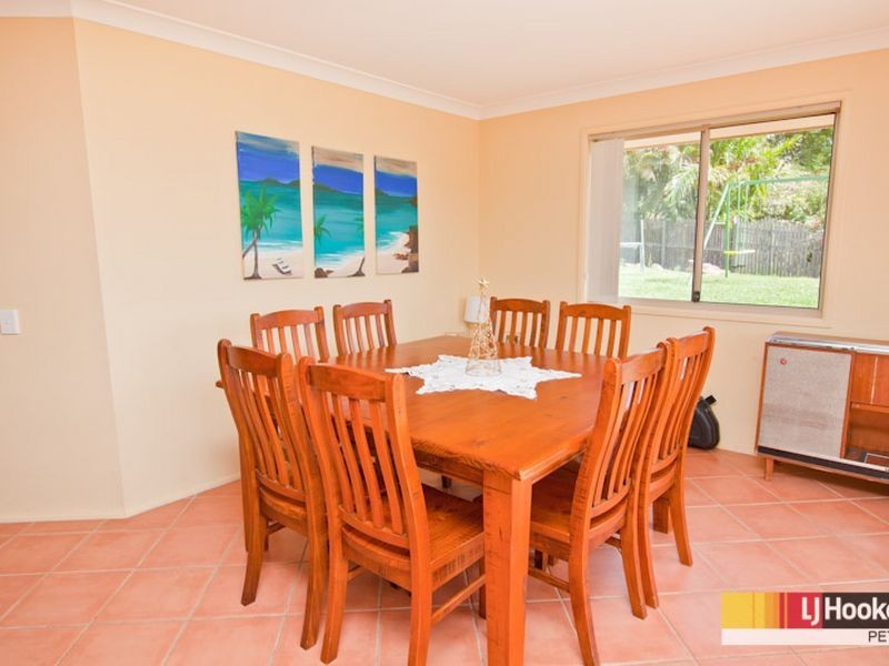 14 Valmadre Court, Petrie QLD 4502
