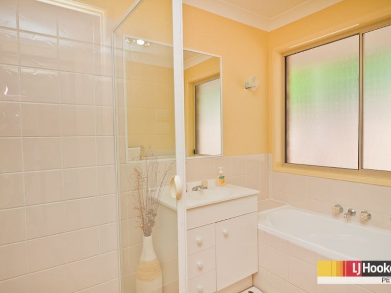 14 Valmadre Court, Petrie QLD 4502