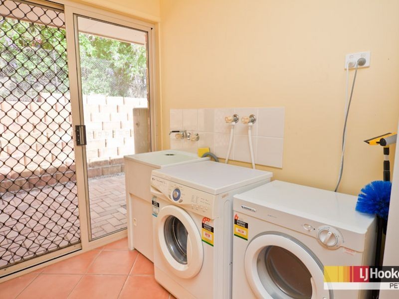 14 Valmadre Court, Petrie QLD 4502