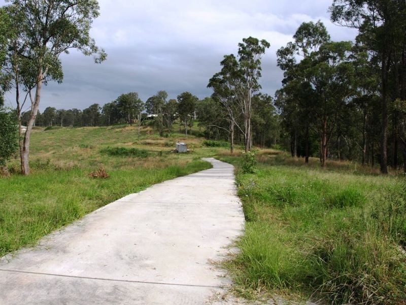 121 Springflats Court, Moorina QLD 4506