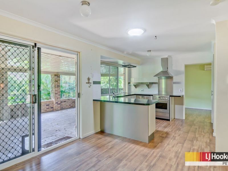 18 Wyara Court, Petrie QLD 4502