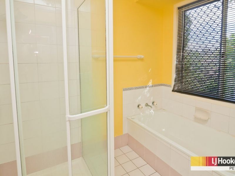 18 Wyara Court, Petrie QLD 4502