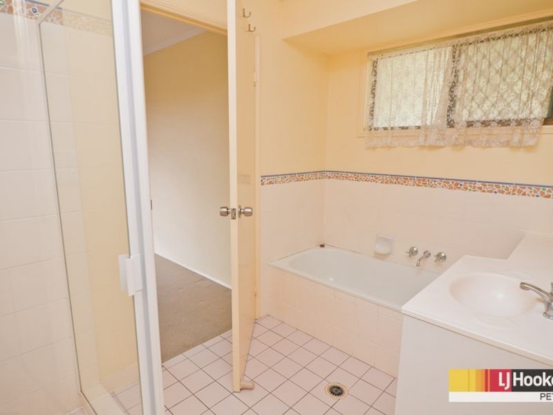 1 Rosewood Drive, Strathpine QLD 4500