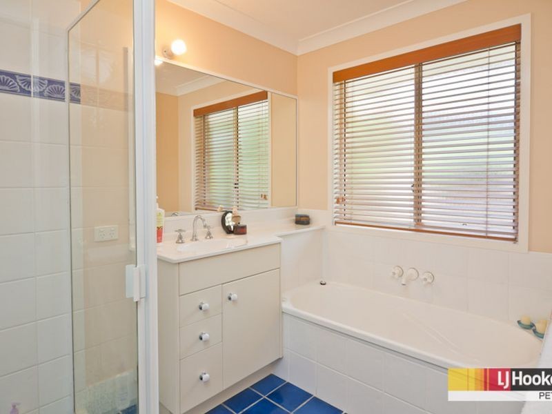 12 Mohr Court, Petrie QLD 4502