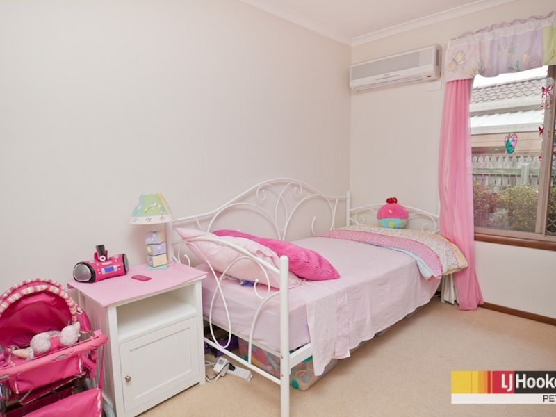 14 Wyara Court, Petrie QLD 4502