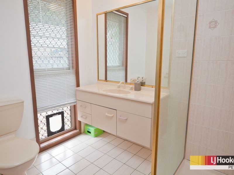 14 Wyara Court, Petrie QLD 4502