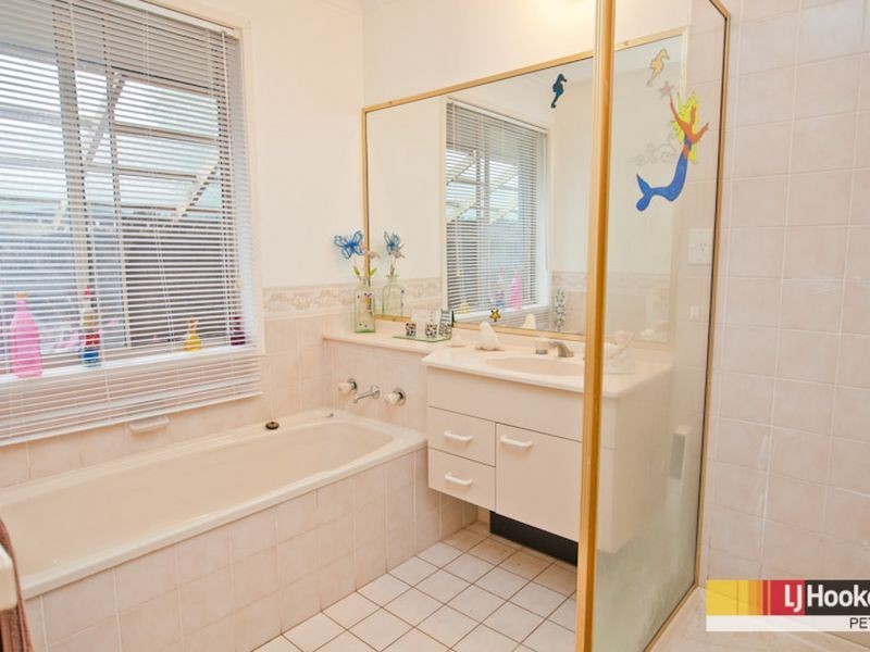 14 Julius Court, Petrie QLD 4502