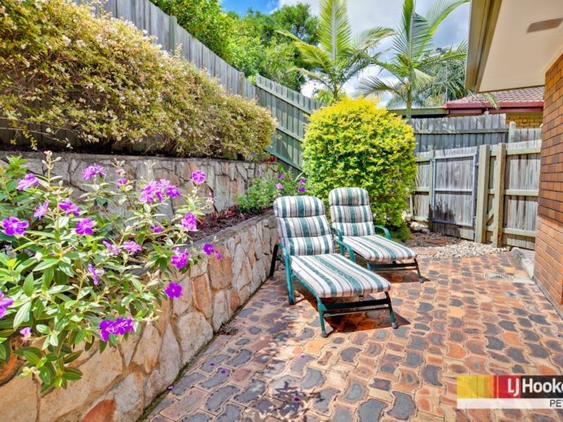 8 Macquarie Drive, Petrie QLD 4502