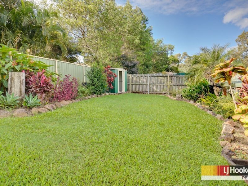 6 St Quentin Rd, Petrie QLD 4502