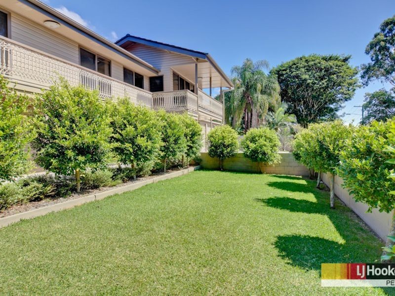 17 Pinelands Street, Lawnton QLD 4501
