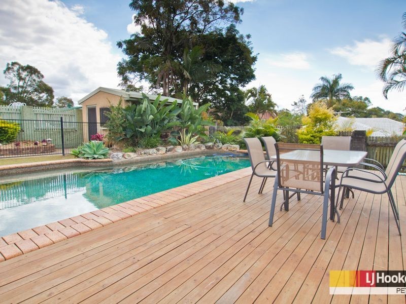54 Young Street, Petrie QLD 4502