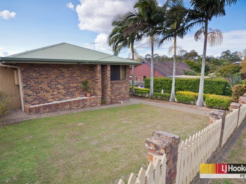 54 Young Street, Petrie QLD 4502