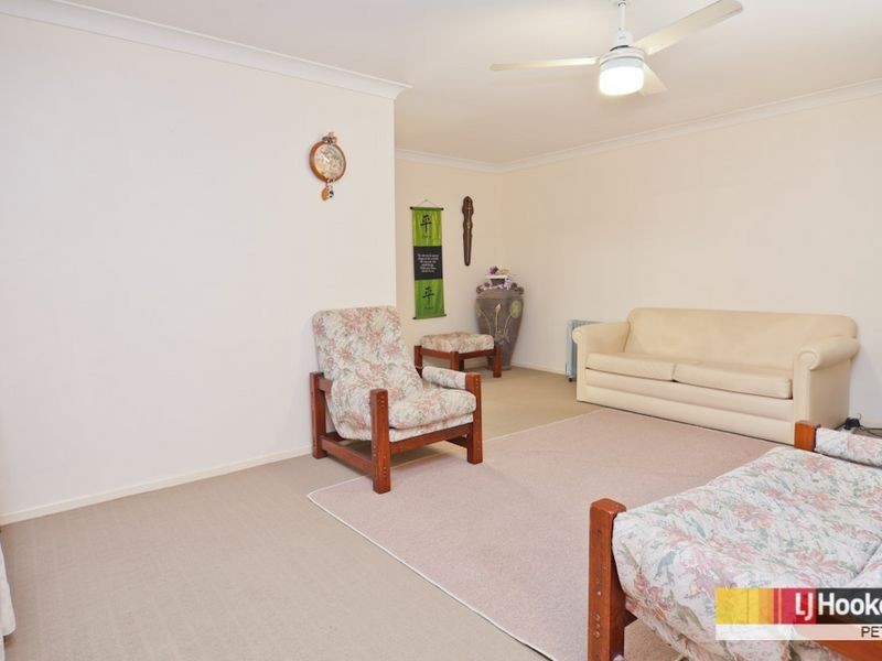 54 Young Street, Petrie QLD 4502