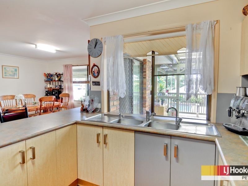 54 Young Street, Petrie QLD 4502