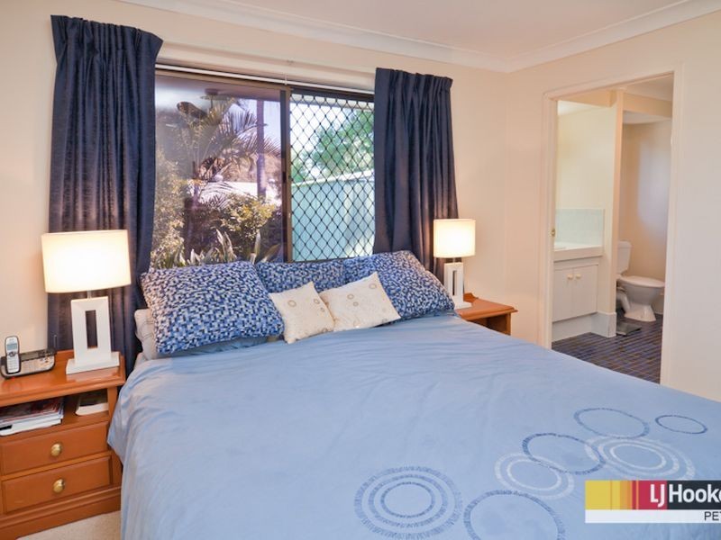 16 Chabrol Court, Petrie QLD 4502