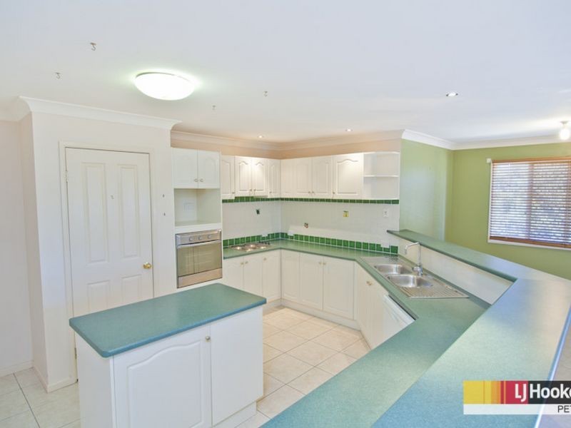 5 Markwell Court, Petrie QLD 4502