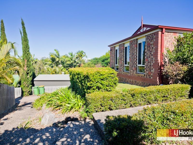 5 Markwell Court, Petrie QLD 4502