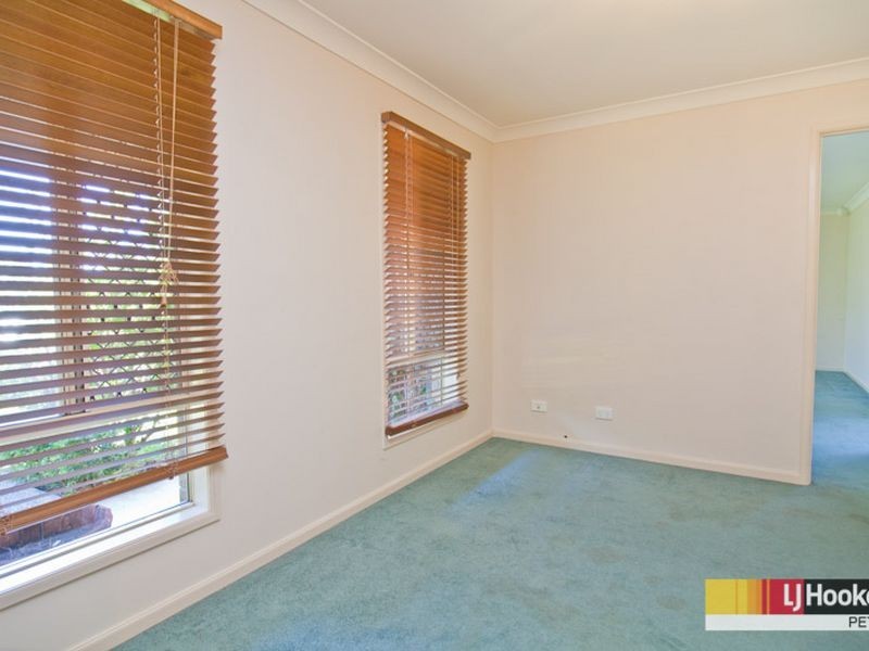 5 Markwell Court, Petrie QLD 4502