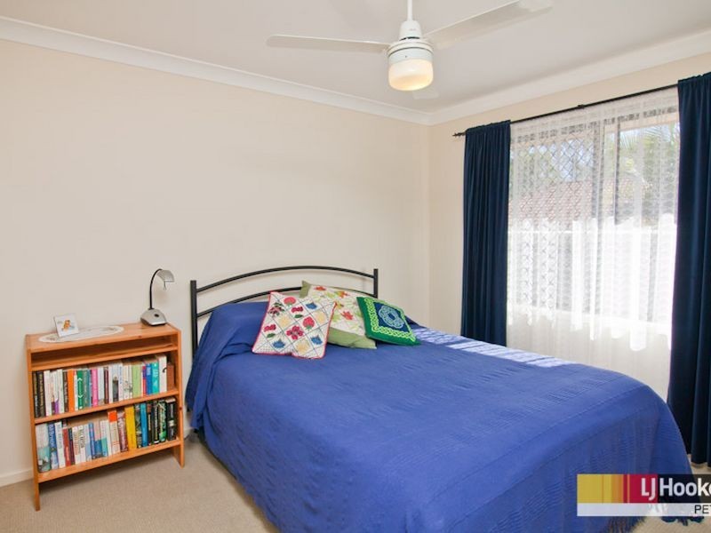 2 Tamari Place, Petrie QLD 4502