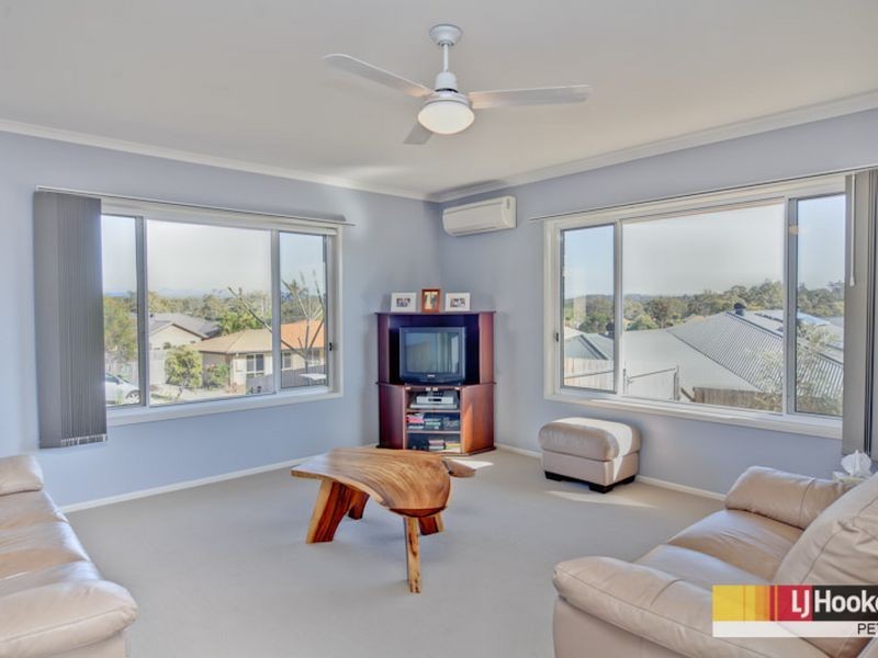 3 Beakey Close, Petrie QLD 4502