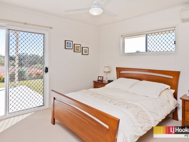 3 Beakey Close, Petrie QLD 4502
