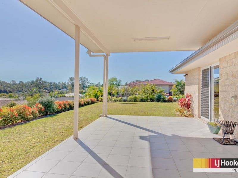 3 Beakey Close, Petrie QLD 4502