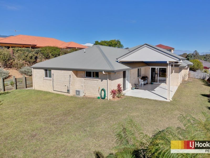 3 Beakey Close, Petrie QLD 4502