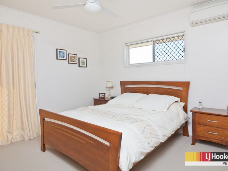 3 Beakey Close, Petrie QLD 4502
