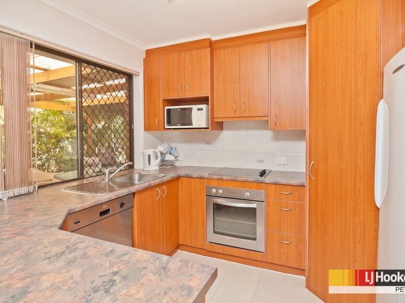 25 Oleron Terrace, Petrie QLD 4502
