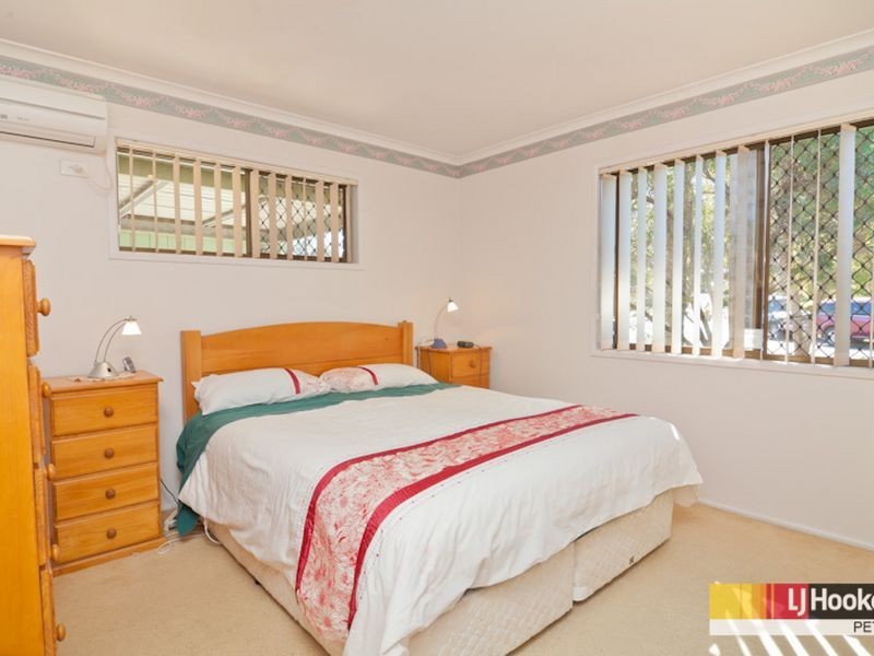 25 Oleron Terrace, Petrie QLD 4502