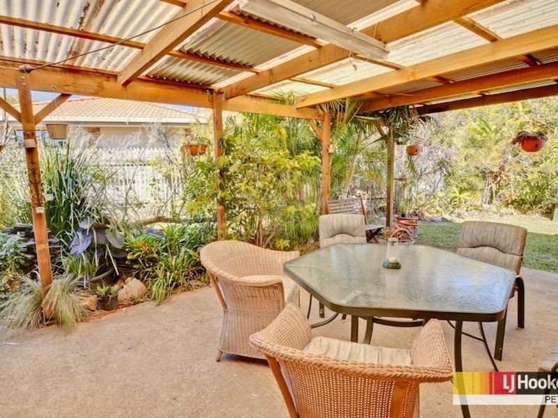25 Oleron Terrace, Petrie QLD 4502