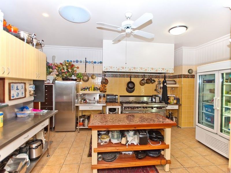 37 Fahey Road, Mount Glorious QLD 4520