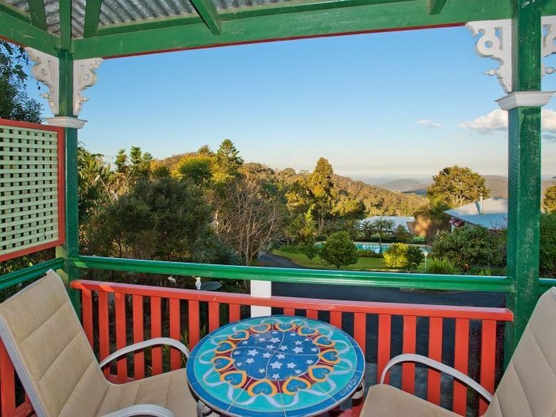 37 Fahey Road, Mount Glorious QLD 4520