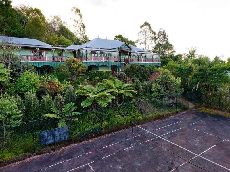 37 Fahey Road, Mount Glorious QLD 4520