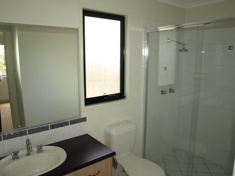 4/7 Slater Avenue, Lawnton QLD 4501