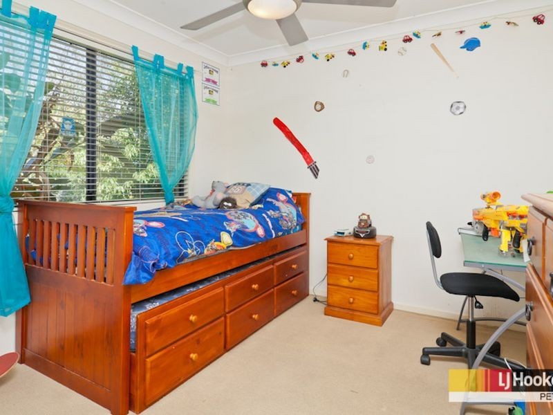 6 Webster Court, Petrie QLD 4502