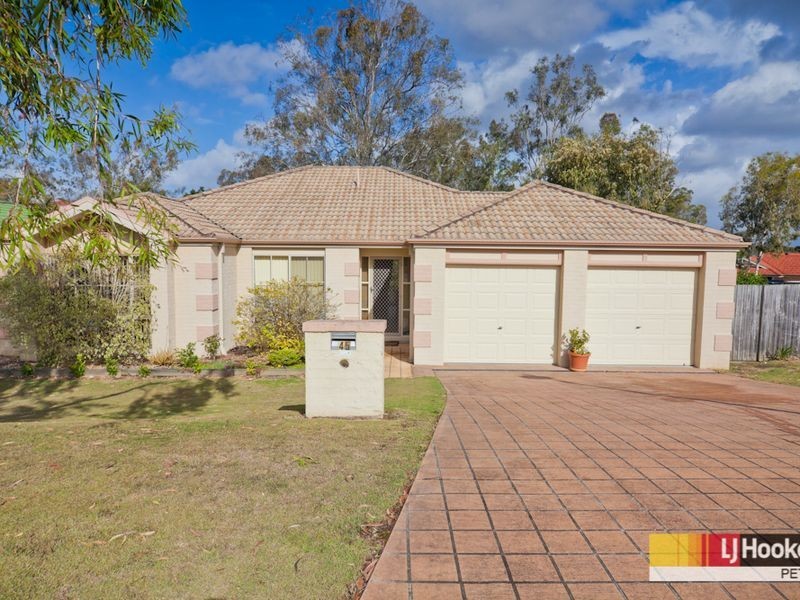 45 Kirri Avenue, Petrie QLD 4502